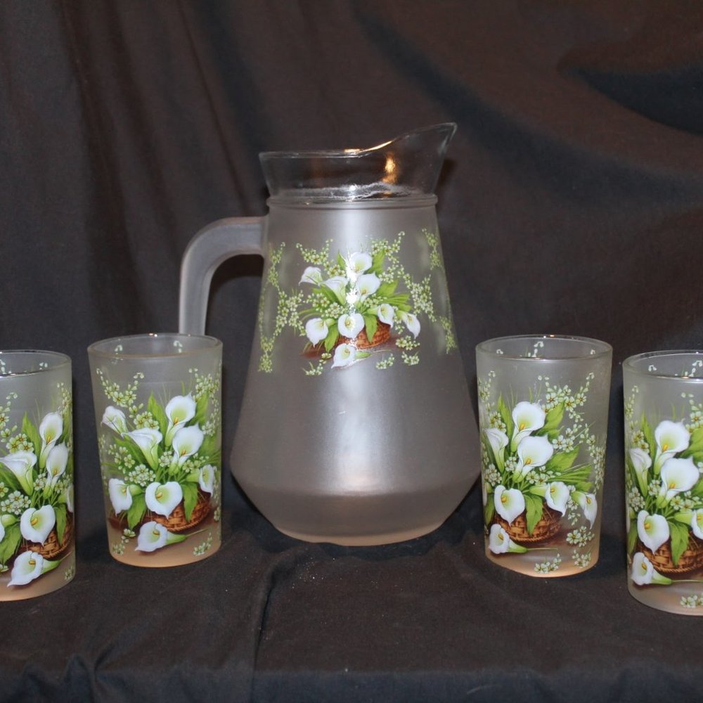 Brilliant Calla Lily pitcher and 4 glasses